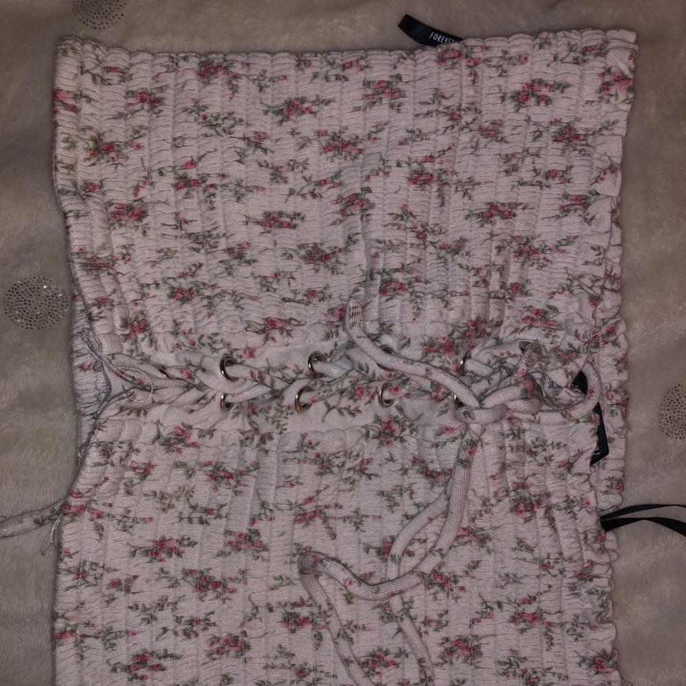 Floral lace up crop top